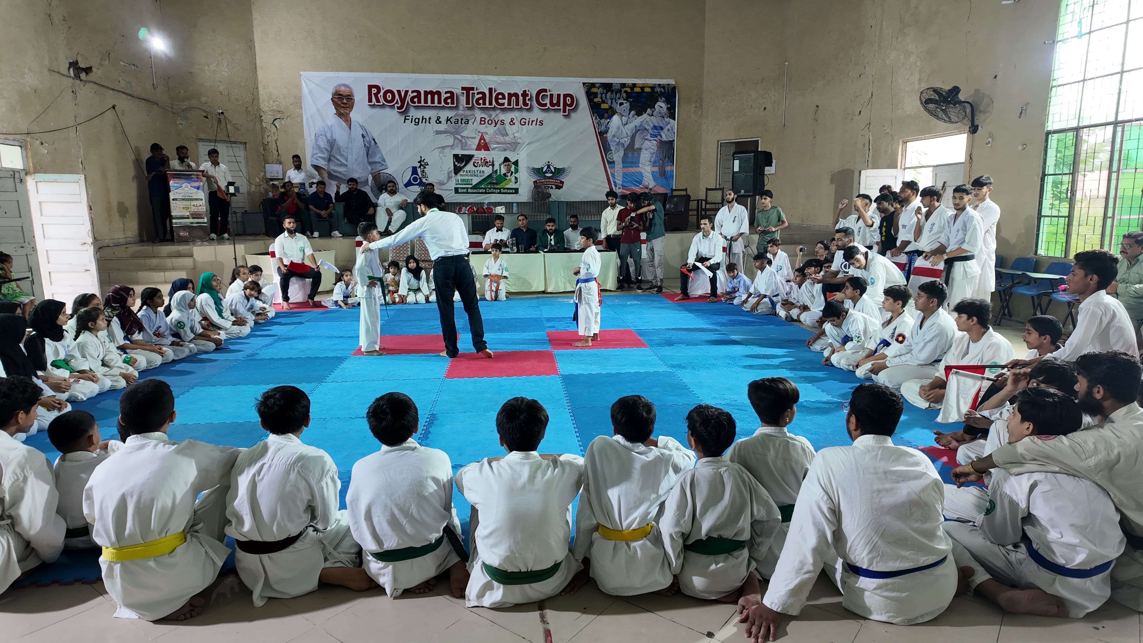 🥋 Action Shot 12